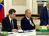 В Георгиевском зале Кремля прошло первое пленарное заседание Общественной палаты РФ в составе 126 человек