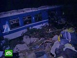 Поезд сошел с рельсов и упал в речной каньон глубиной более 100 метров в лесной местности примерно в 15 км от столицы Черногории - Подгорицы