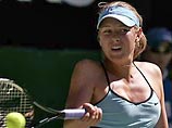 Российская теннисистка Мария Шарапова вышла в полуфинал Открытого чемпионата Австралии, который проходит в Мельбурне. Мария победила соотечественницу Надежду Петрову - 7:6 (8:6), 6:4 Российская теннисистка Мария Шарапова вышла в полуфинал Открытого чемпионата Австралии, который проходит в Мельбурне. Мария победила соотечественницу Надежду Петрову - 7:6 (8:6), 6:4