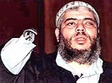В Лондоне проходит судебный процесс по делу Абу Хамзы, которого британская желтая пресса прозвала "Капитаном Крюком" (он потерял обе руки и глаз на войне в Афганистане). Этот человек обвиняется по 15 пунктам