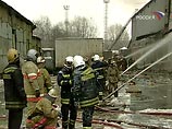 Крупный пожар на юго-востоке Москвы. Загорелся склад бытовой химии Крупный пожар на юго-востоке Москвы. Загорелся склад бытовой химии