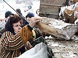 Жителям Тбилиси раздают бесплатный хлеб Жителям Тбилиси раздают бесплатный хлеб
