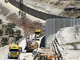 Израиль окончательно отгородится от палестинцев стеной к 2007 году
