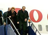 Президент РФ Владимир Путин в среду прибыл в Испанию с двухдневным визитом. Путина, который прибыл в Мадрид вместе с супругой Людмилой, в аэропорту "Барахас" встретил министр иностранных дел Испании Мигель Анхель Моратинос Президент РФ Владимир Путин в среду прибыл в Испанию с двухдневным визитом. Путина, который прибыл в Мадрид вместе с супругой Людмилой, в аэропорту "Барахас" встретил министр иностранных дел Испании Мигель Анхель Моратинос