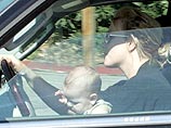 Бритни Спирс вела машину с 5-месячным сыном на коленях