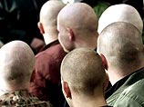 В России до 50 тысяч скинхедов. И население поддерживает националистов
В России до 50 тысяч скинхедов. И население поддерживает националистов