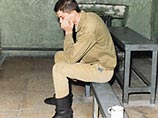 Ефрейтора из Ярославля отдали в рабство генералу, который облил его кислотой Ефрейтора из Ярославля отдали в рабство генералу, который облил его кислотой