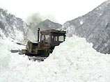 Курортный поселок в Карачаево-Черкесии накрыла снежная лавина