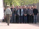 Контрактниками планируется укомплектовать около 140 тысяч должностей солдат и сержантов, что позволит с 2008 года перейти на срочную службу сроком на 12 месяцев и не направлять больше в "горячие точки" военнослужащих по призыву Контрактниками планируется укомплектовать около 140 тысяч должностей солдат и сержантов, что позволит с 2008 года перейти на срочную службу сроком на 12 месяцев и не направлять больше в "горячие точки" военнослужащих по призыву