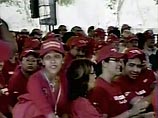В пятницу на минувшей неделе Чавес предупредил, что он принимает меры к тому, чтобы прекратить поставки нефти в США, если Вашингтон решит напасть на Венесуэлу