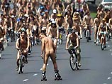 В Москве и Петербурге пройдут парады "голых велосипедистов"