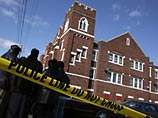 В Детройте (штат Мичиган, США) во время церковной службы мужчина застрелил женщину и ранил еще двух человек, а позже застрелился сам