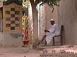 Совратившего козу суданца заставили на ней жениться Совратившего козу суданца заставили на ней жениться