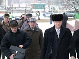 Козулин прибыл во Дворец культуры железнодорожников, где организована регистрация делегатов форума. Свое намерение зарегистрироваться делегатом собрания он мотивировал тем, что его выдвинула Белорусская социал-демократическая партия "Грамада"