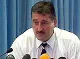 Его кандидатуру сегодня внес на утверждение местных депутатов президент Чечни Алу Алханов Его кандидатуру сегодня внес на утверждение местных депутатов президент Чечни Алу Алханов