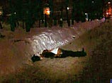 Двое подростков забили его до смерти практически в центре столицы в ночь на воскресенье Двое подростков забили его до смерти практически в центре столицы в ночь на воскресенье