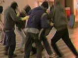 Перед матчем ЦСКА – "Спартак" в Москве произошла массовая драка фанатов Перед матчем ЦСКА – "Спартак" в Москве произошла массовая драка фанатов