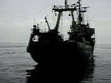 В Охотском море затонул траулер. Команда спасена