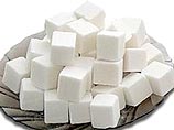 Мировой рынок переживает невиданный дефицит сахара. Перебои с оптовыми поставками уже привели к резкому росту цен &#8211; за декабрь&#8211;январь они повысились в два раза