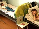 В Когалыме госпитализированы 13 школьников, отравившихся в столовой 