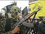 Вооруженные палестинцы, в том числе и полицейские, напали на правительственные здания в Газе Вооруженные палестинцы, в том числе и полицейские, напали на правительственные здания в Газе