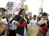 Мощные акции протеста против нового иммиграционного закона, проект которого находится сейчас на рассмотрении в конгрессе США, прокатились в эти дни по США