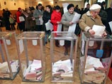 По мнению европейских наблюдателей, отмеченные сложности не наложили отпечатка на качество выборного процесса. Если в случае с Белоруссией оценка была со знаком минус, то на Украине это "однозначно оценка со знаком плюс", сказал представитель миссии