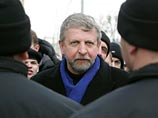 Милинкевич: белорусские власти обращаются с оппозиционерами как с террористами Милинкевич: белорусские власти обращаются с оппозиционерами как с террористами