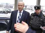 Экс-кандидату в президенты Белоруссии Александру Козулину предъявлены новые обвинения в организации групповых действий, повлекших нарушение общественного порядка с применением взрывчатых веществ, сообщила в понедельник вечером супруга Козулина Ирина Экс-кандидату в президенты Белоруссии Александру Козулину предъявлены новые обвинения в организации групповых действий, повлекших нарушение общественного порядка с применением взрывчатых веществ, сообщила в понедельник вечером супруга Козулина Ирина