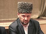 Глава администрации Чечни Ахмад Кадыров в данный момент "довольно успешно" ведет переговоры с руководителями четырех бандформирований общей численностью около 250 человек Глава администрации Чечни Ахмад Кадыров в данный момент "довольно успешно" ведет переговоры с руководителями четырех бандформирований общей численностью около 250 человек