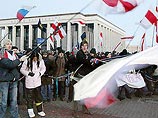Выйдя на свободу, активисты белорусской оппозиции провели в Минске несанкционированные акции Выйдя на свободу, активисты белорусской оппозиции провели в Минске несанкционированные акции