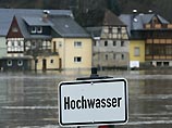 Угроза наводнения в Европе: дожди растопили снега - реки выходят из берегов
