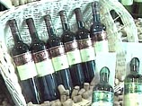Но работать по-новому готовы лишь два из 126 поставщиков алкоголя. Учитывая, что и дешевое молдавское вино ожидают большие проблемы на таможне, ассортимент винных отделов существенно сократится Но работать по-новому готовы лишь два из 126 поставщиков алкоголя. Учитывая, что и дешевое молдавское вино ожидают большие проблемы на таможне, ассортимент винных отделов существенно сократится
