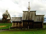 В Кижах отреставрирован один из самых древних деревянных храмов России