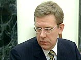 Фрадков согласился с предложением Минфина исключить из бюджета нефтяные сверхдоходы
