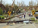 В США сильные бури унесли жизни по меньшей мере 14 человек. Так, в результате бури в северо-западной части штата Теннесси в округе Даер погибли восемь человек