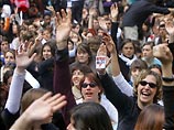 Францию ожидает новый "черный вторник": 4 апреля состоится очередной день протеста против "договора первого найма" - нового вида трудового контракта для молодежи в возрасте до 26 лет, появление которого вызвало мощную волну протестов общественности