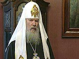 Алексий II вновь высказался за введение института полкового духовенства