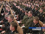 Иванов отметил, что за последние несколько лет в армии уменьшилось количество преступлений, связанных с "дедовщиной"