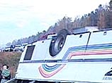 В Риге перевернулся автобус с хоккейной сборной Латвии В Риге перевернулся автобус с хоккейной сборной Латвии