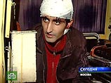Как рассказал сам Мирзоев, "мы две станции говорили, вернее, он пытался объяснить, почему я не должен жить в России. Другой парень мне на голову вылил пиво, я ударил его, и в это время они все на меня напали" Как рассказал сам Мирзоев, "мы две станции говорили, вернее, он пытался объяснить, почему я не должен жить в России. Другой парень мне на голову вылил пиво, я ударил его, и в это время они все на меня напали"