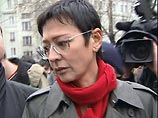 В свою очередь, лидер партии "Наш выбор" Ирина Хакамада заявила на конференции, что считает неправильной идею объединения демократических политических сил ради прохождения в органы власти В свою очередь, лидер партии "Наш выбор" Ирина Хакамада заявила на конференции, что считает неправильной идею объединения демократических политических сил ради прохождения в органы власти