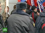Пикет СПС у здания посольства Белоруссии в Москве пытались сорвать
