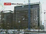 В британском городе на людей обрушились 15-этажные леса строящегося здания (ФОТО)