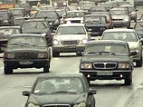 В Москве у женщины, застрявшей в пробке, начались роды в машине В Москве у женщины, застрявшей в пробке, начались роды в машине
