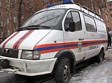 В данный момент движение на Рязанском проспекте сильно затруднено, карета "скорой помощи" пока не имеет возможности подъехать к автомобилю. На помощь роженице также спешат спасатели В данный момент движение на Рязанском проспекте сильно затруднено, карета "скорой помощи" пока не имеет возможности подъехать к автомобилю. На помощь роженице также спешат спасатели