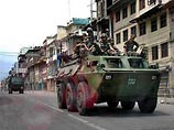 Король Непала уступил требованиям оппозиции и пообещал "вернуть власть народу"