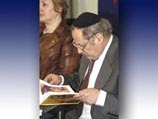 Глава Конгресса еврейских религиозных организаций раввин Зиновий Коган пожелал православным пасхальной радости, любви и счастья