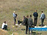 Вечером 13 апреля на окраине города Волжского девять человек, пятеро из которых - школьники, напали на семью цыган Вечером 13 апреля на окраине города Волжского девять человек, пятеро из которых - школьники, напали на семью цыган