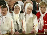 Почти полмиллиона москвичей посетили храмы и кладбища в Пасху Почти полмиллиона москвичей посетили храмы и кладбища в Пасху